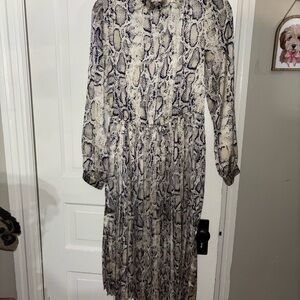 Chic Snake Print Midi Dress